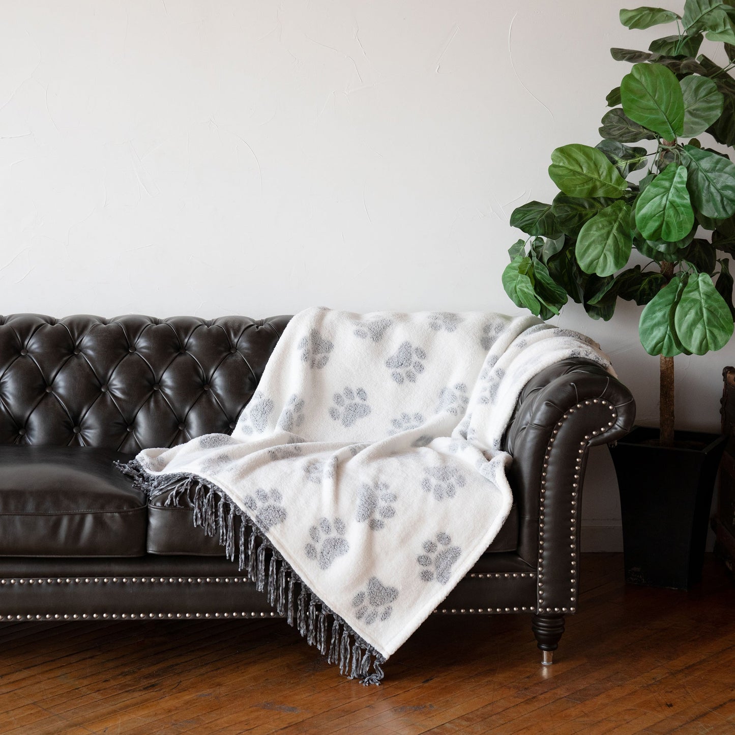 Super Cozy™ Prints of Paws Sherpa Throw Blanket