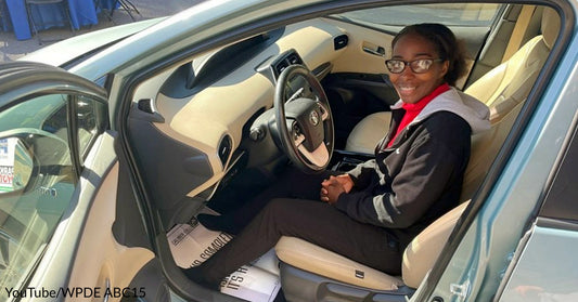 Single Mom Who Walked To Work Every Day To Provide For Her Kids Is Surprised With A Car
