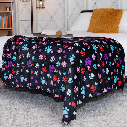 Super Cozy&trade; Fleece Paw Print Throw Blanket