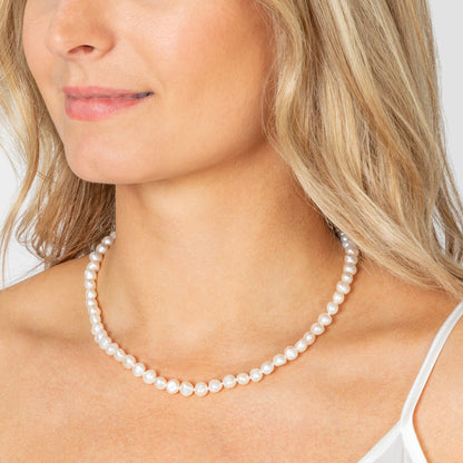 Simple Beauty Pearl Rope Necklace