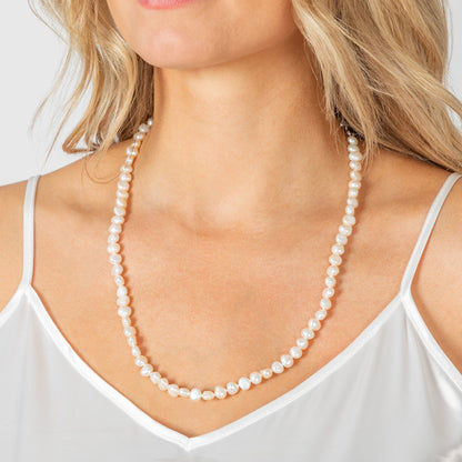 Simple Beauty Pearl Rope Necklace