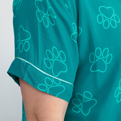 Outlined Paw Prints Pajama Shorts Set