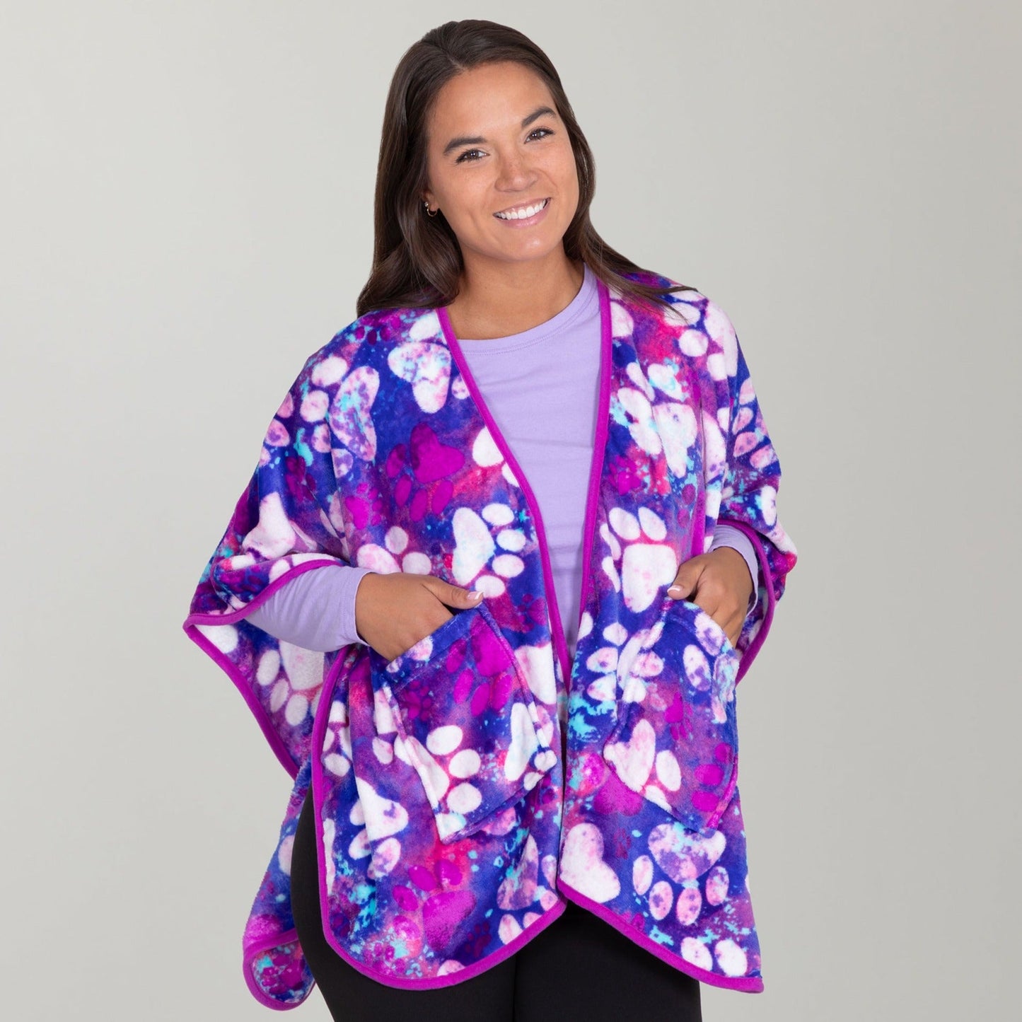 Super Cozy&trade; Paw Print Pocket Shawl