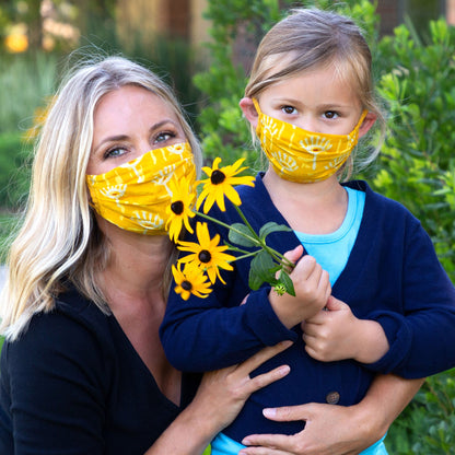 Children's Pleated Face Mask & Carrying Bag