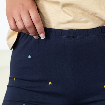 Embroidered Stretch Capris