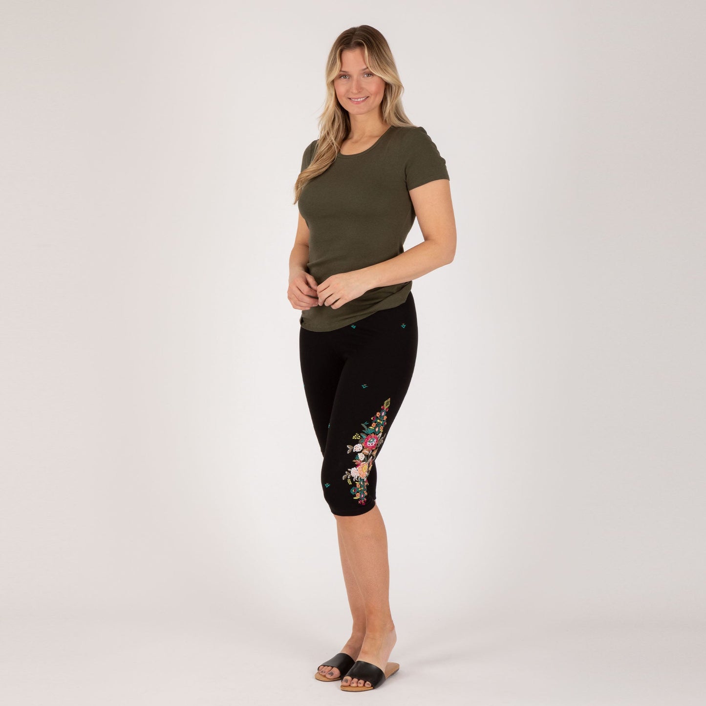 Embroidered Stretch Capris