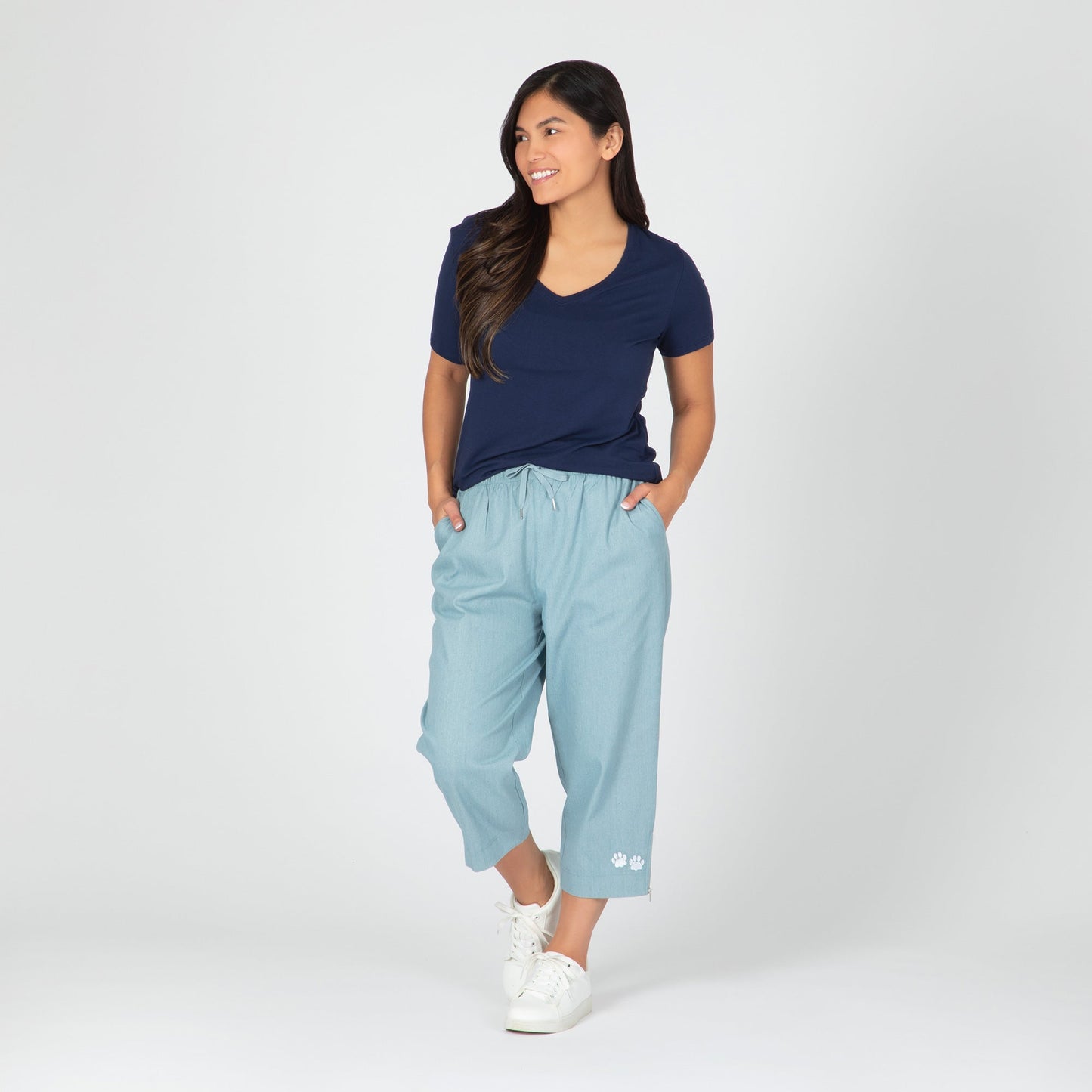 Paw Print Zipper-Hem Denim Capri Pants