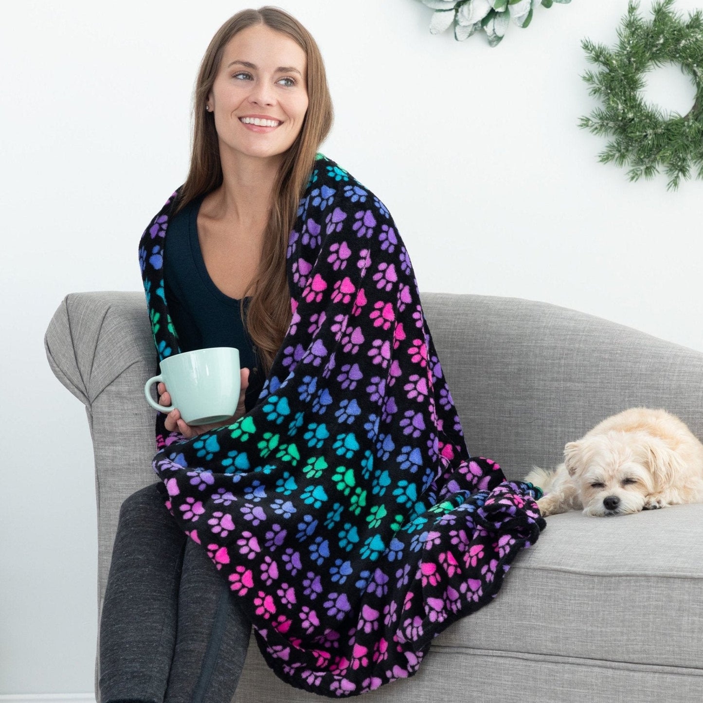 Super Cozy&trade; Fleece Paw Print Throw Blanket