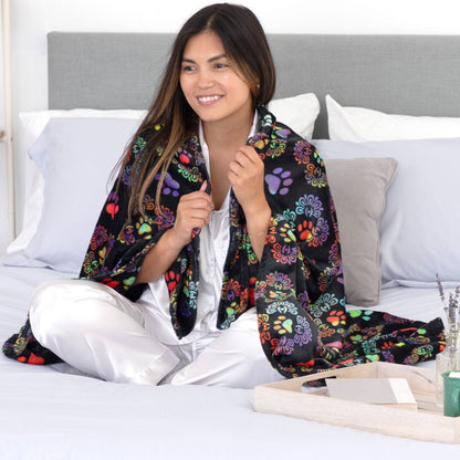 Super Cozy&trade; Fleece Paw Print Throw Blanket